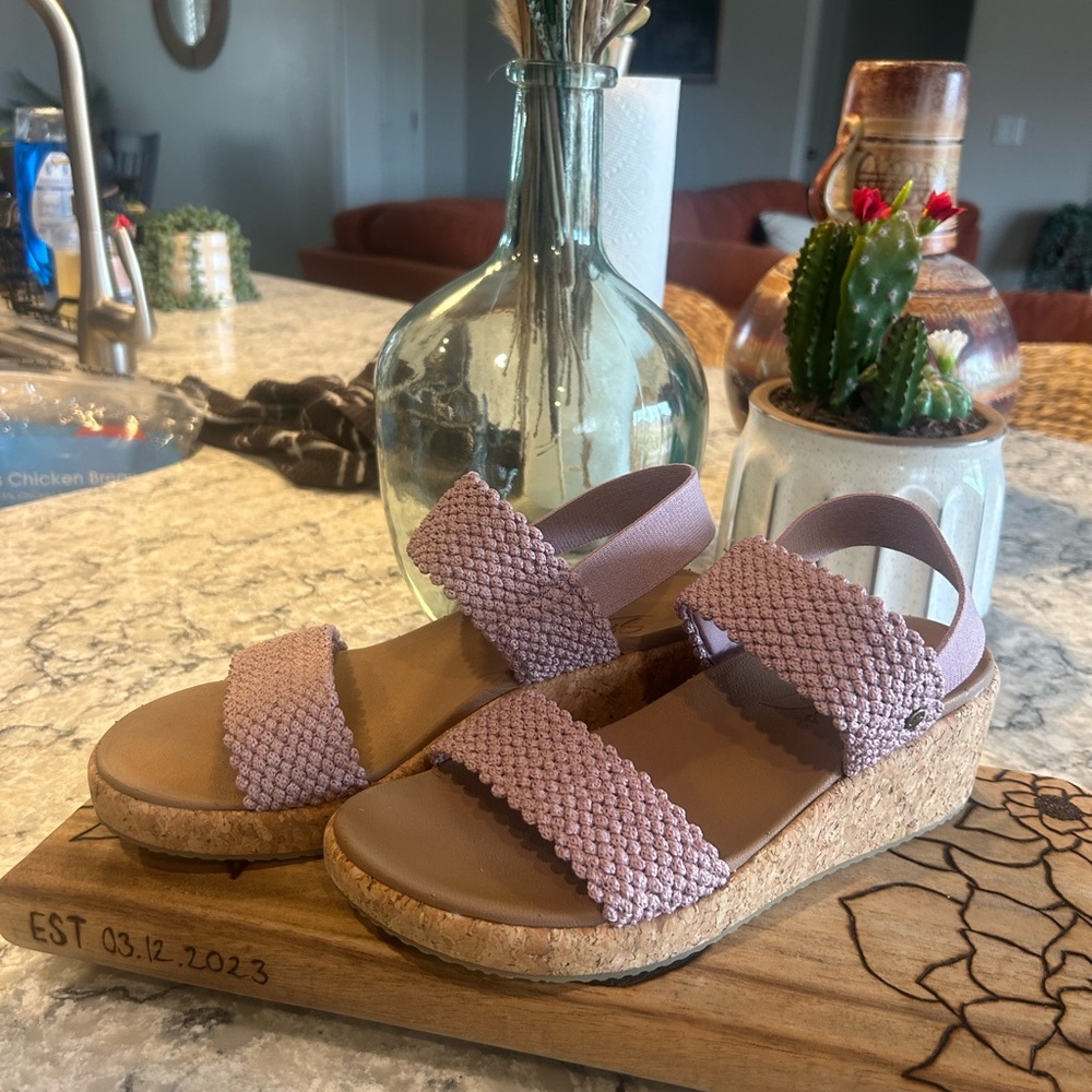 Skechers Arch Fit Wedge Sandals